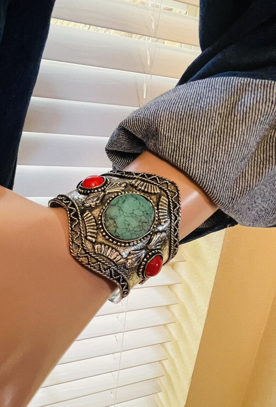 Turquoise Coral TIMELESS BEAUTY Silver Wrist Cuff Bracelet Faux- Myra 7591 NEW